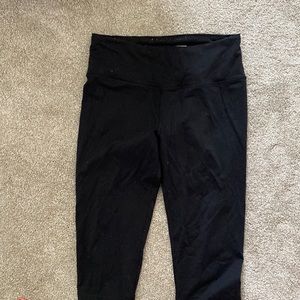 Victorias Secret cropped yoga pants